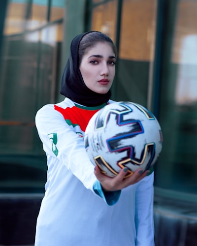 صوراحتواءالحبيبتعبيرعنالحبوالدفءفيالعلاقاتالعاطفية