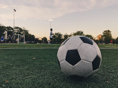 نتائج دوري الأبطال اليومأحدث التحديثات والمفاجآت